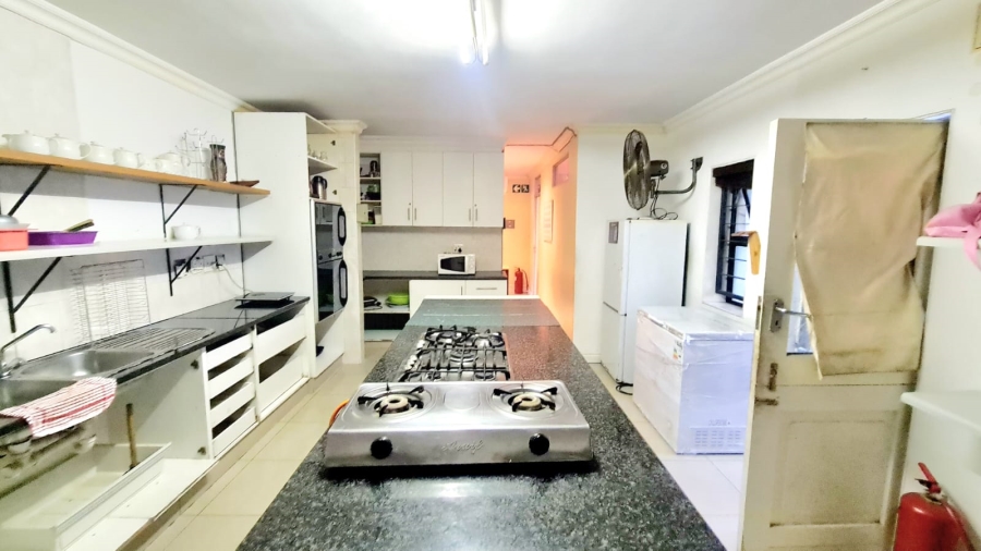 6 Bedroom Property for Sale in Crawford Western Cape